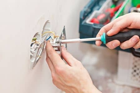 4 Signs Your Home Wiring Needs Repairs